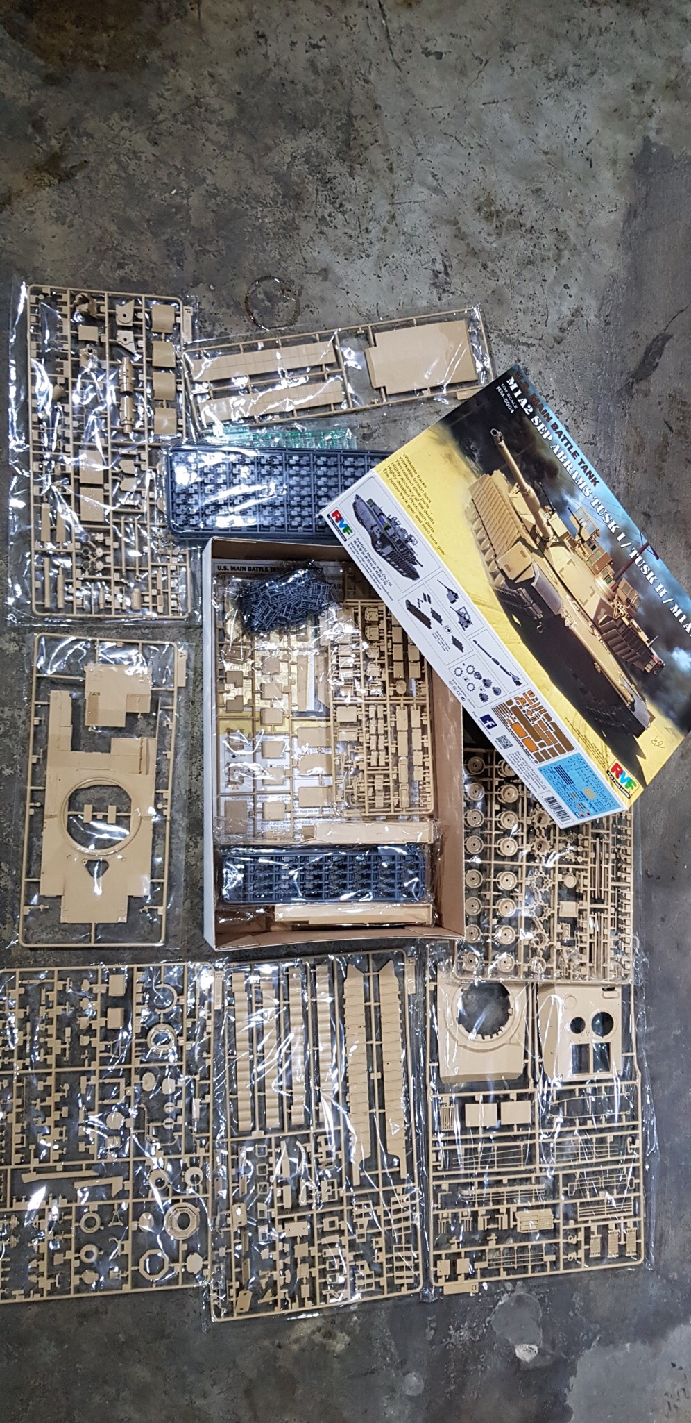 AE8D7EEE-86FD-42EE-9280-A3AC7D3A9A03