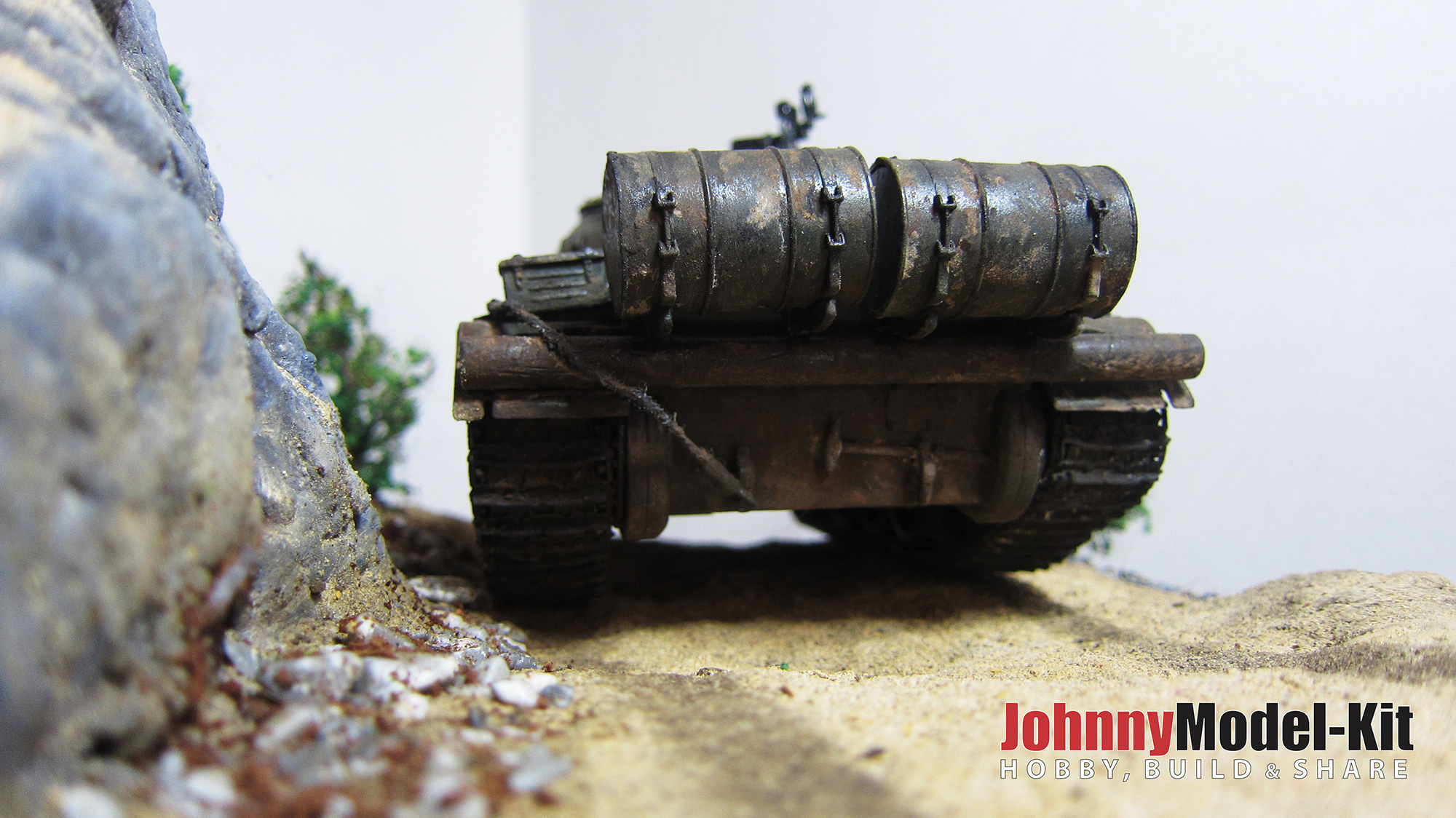 Tank T-54B-08